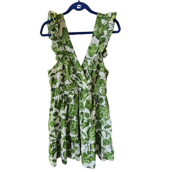 Abercrombie & Fitch Dresses & Skirts - Abercrombie & Fitch Floral‎ Ruffle V Neck Dress Size Large